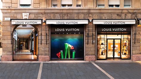 louis vuitton padova|Find Louis Vuitton Stores in Italy .